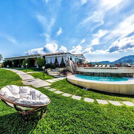 Cento Ulivi B&B Golfo Aranci Ngoại thất bức ảnh